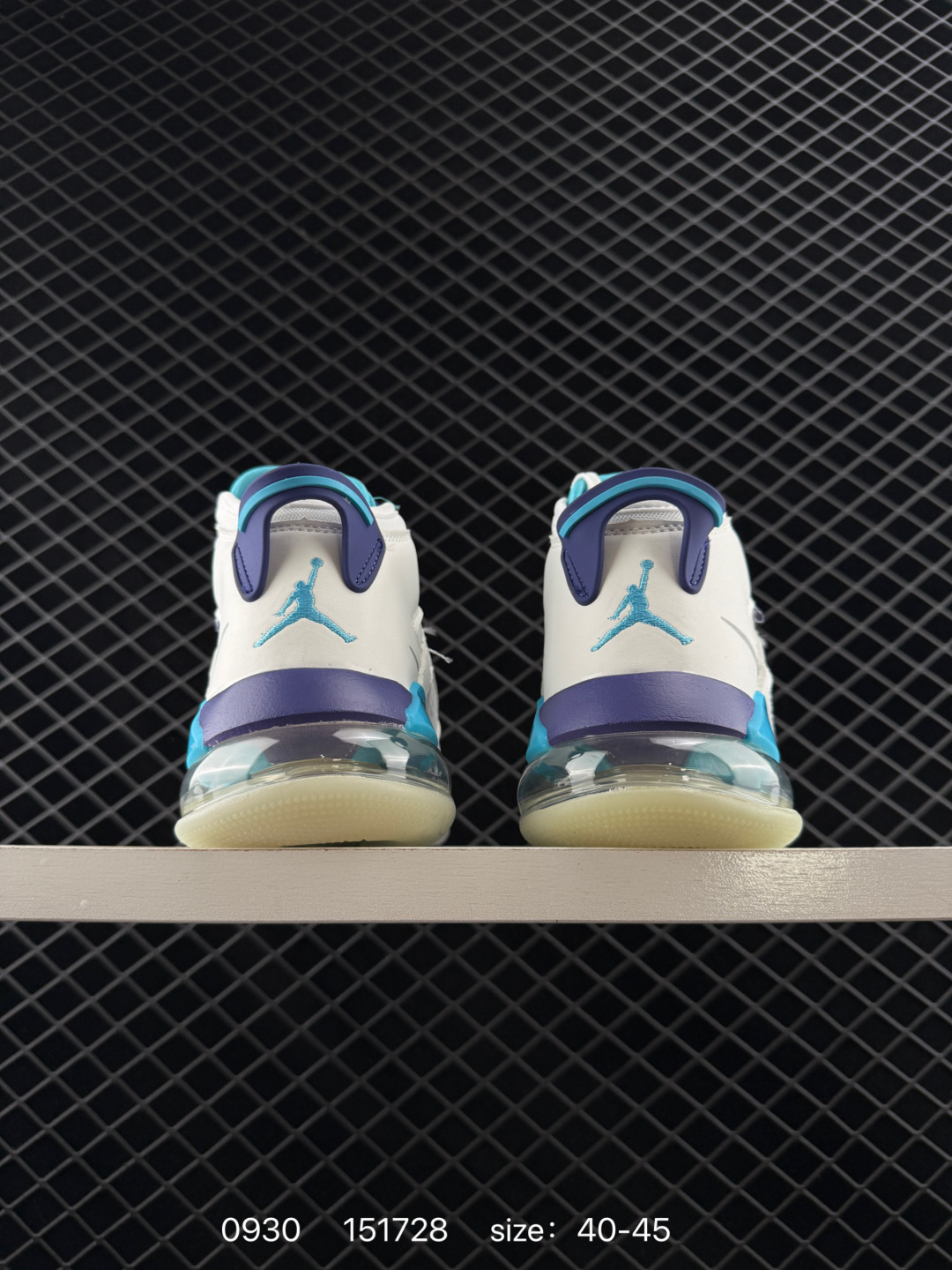 NIKE Jordan Mars 270